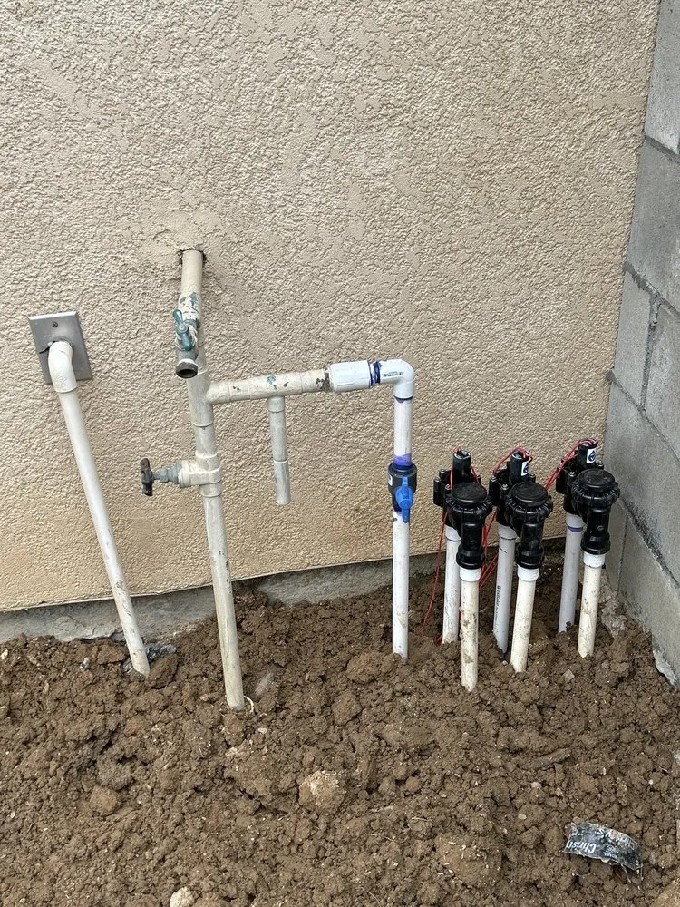 Professional yard maintenance experts serving Bakersfield, CA - Central Valley Landscaping