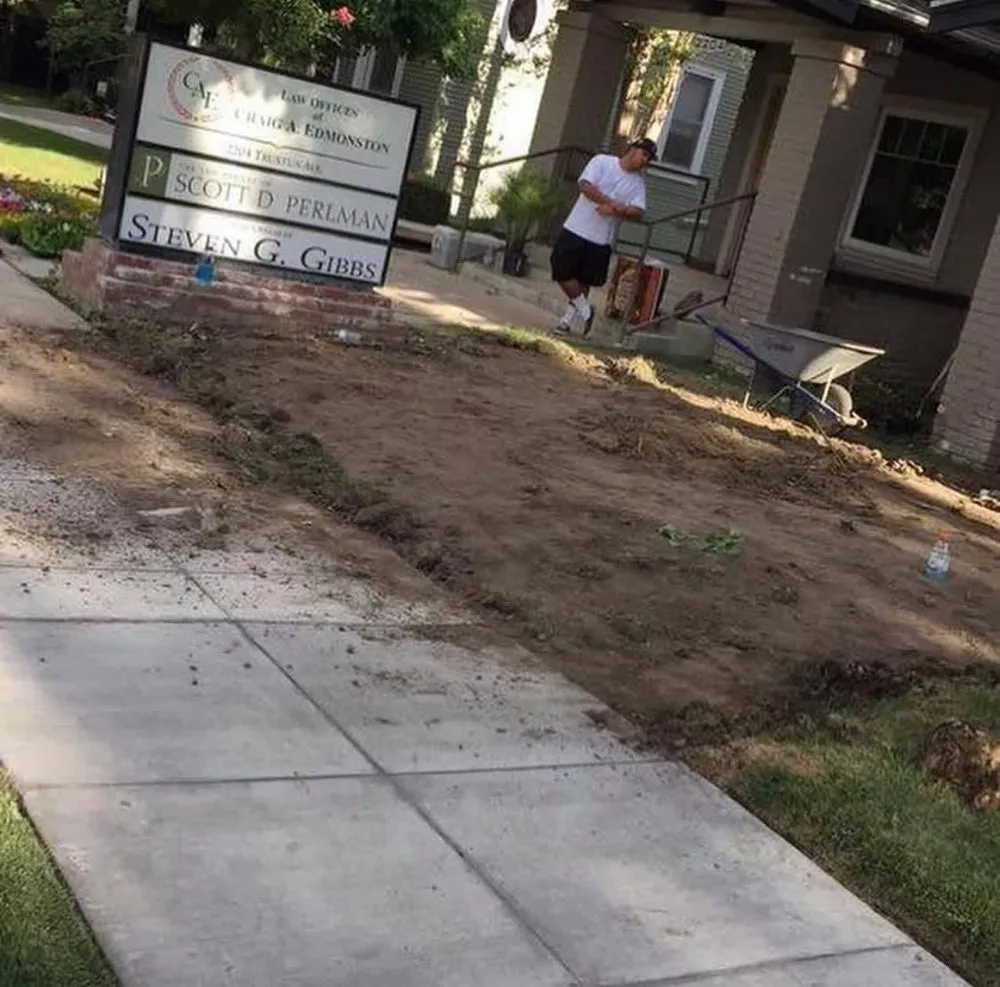 Reliable landscape installation in Bakersfield, CA by Central Valley Landscaping