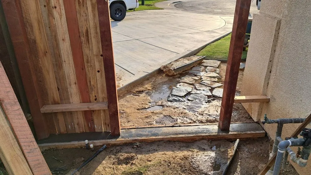 Custom lawn care service in Bakersfield, CA by Central Valley Landscaping