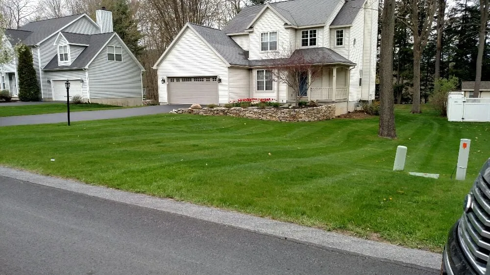 Reliable yard maintenance experts serving Saratoga Springs, NY - CER Landscaping