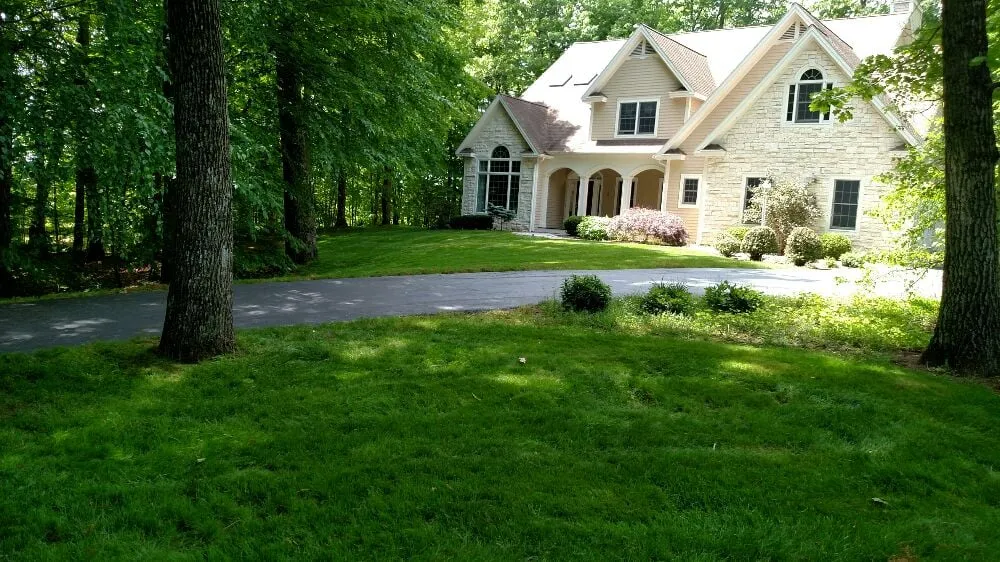 Reliable yard cleanup service in Saratoga Springs, NY - CER Landscaping
