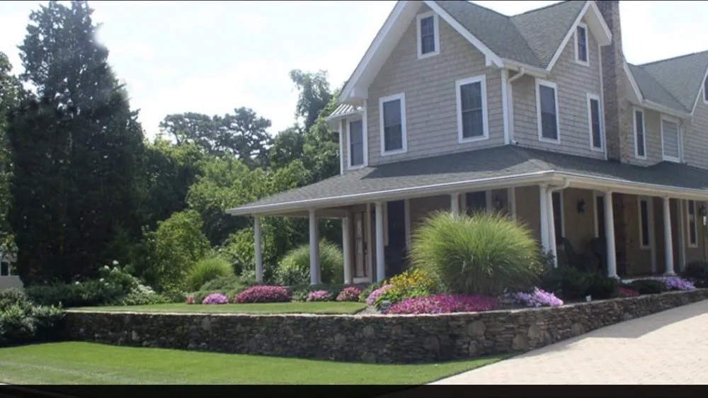 Reliable yard maintenance in Toms River, NJ - Cerami Lawns