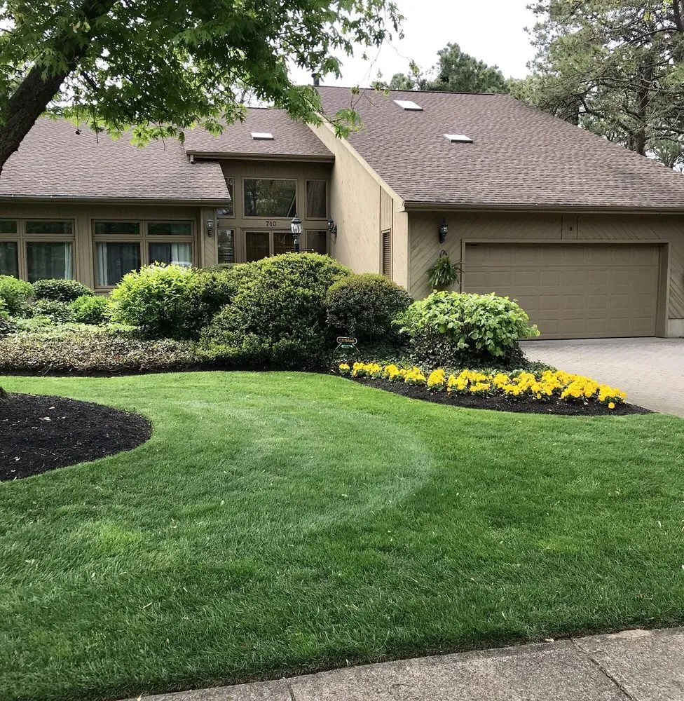 Top-rated yard cleanup service for beautiful yards in Toms River, NJ by Cerami Lawns