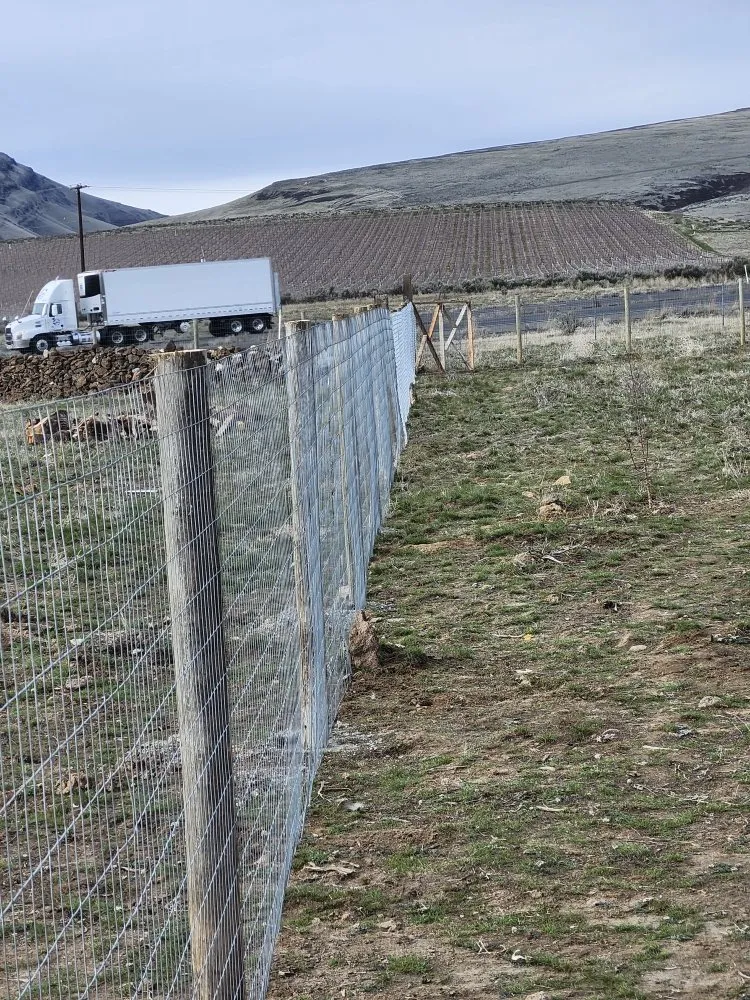 Affordable residential landscaping for year-round maintenance across Yakima, WA - Cercas Y Yardas Ignacio