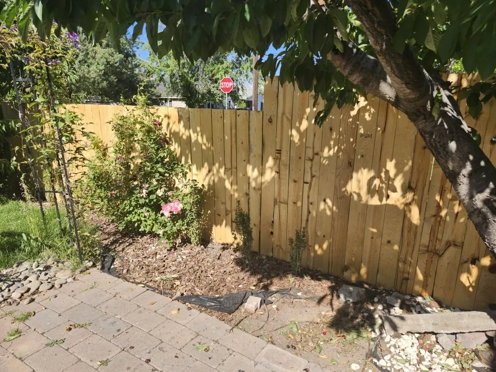 Local lawn mowing service in Yakima, WA by Cercas Y Yardas Ignacio