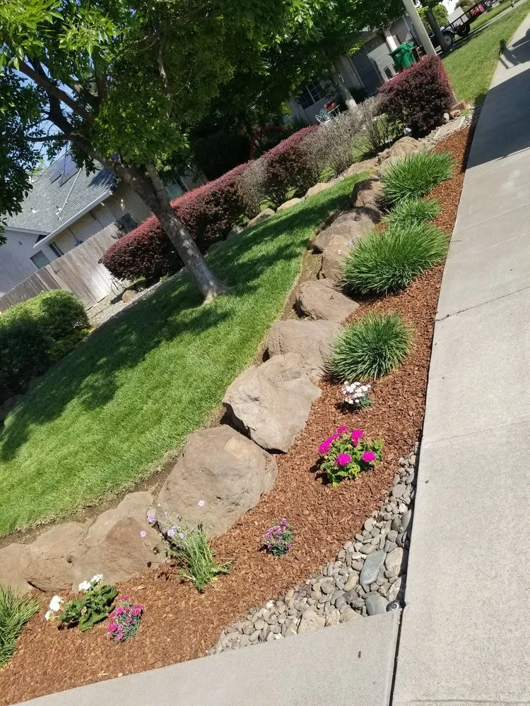 Reliable lawn mowing service with custom design in Chico, CA by Cernas Lawn Care