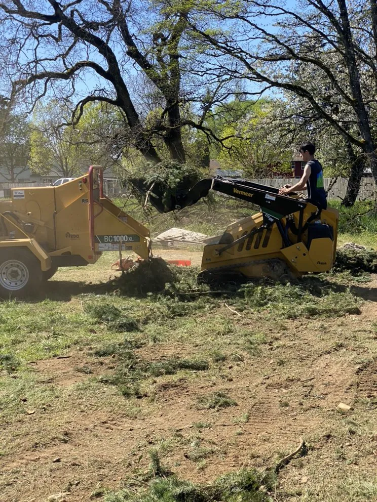 Reliable lawn care service experts serving Vancouver, WA - Cerons Landscape