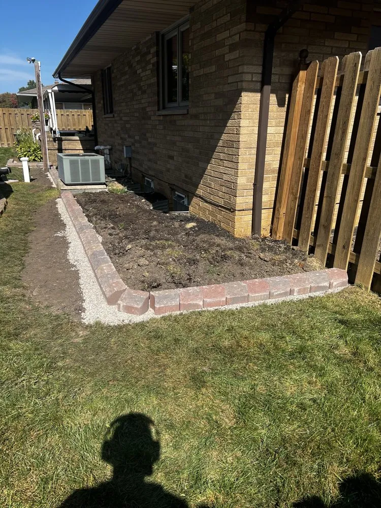 Top-rated outdoor landscaping experts serving Parma, OH - Cerritos Seasonal Services