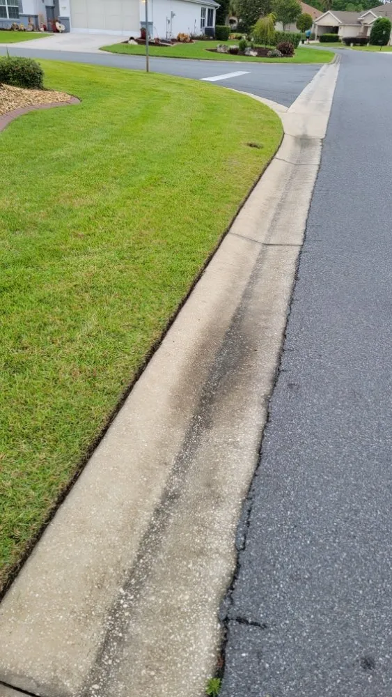 Reliable yard maintenance experts serving Ocala, FL - Certified Cuts