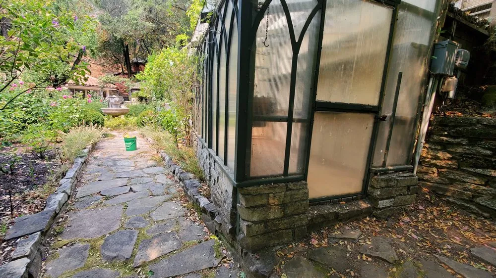 Reliable yard cleanup service experts serving Sonoma, CA - Cervantes Landscape