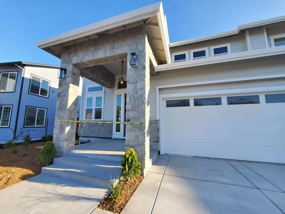 Professional yard maintenance experts serving Sonoma, CA - Cervantes Landscape