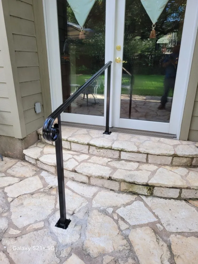 Custom landscape design in Spicewood, TX by Cesar Godinez Services