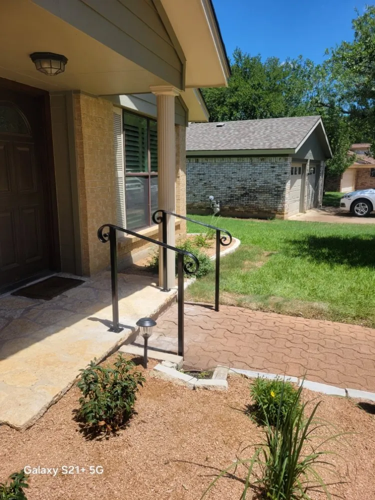 Affordable yard maintenance in Spicewood, TX - Cesar Godinez Services