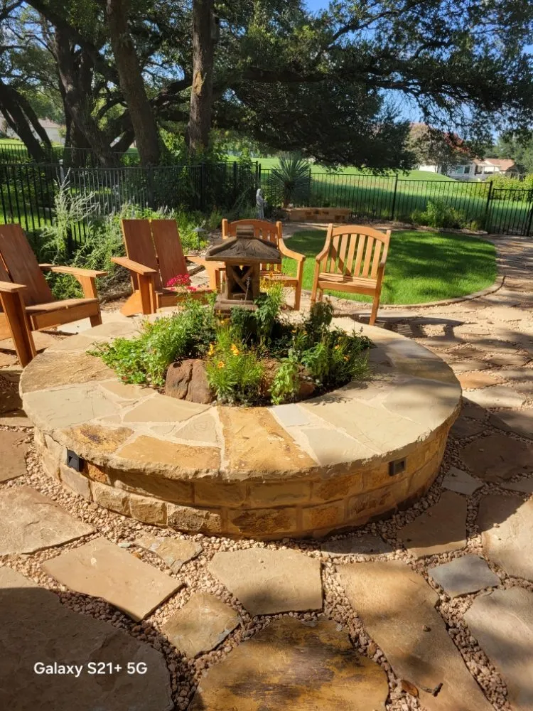 Affordable residential landscaping for beautiful yards in Spicewood, TX by Cesar Godinez Services