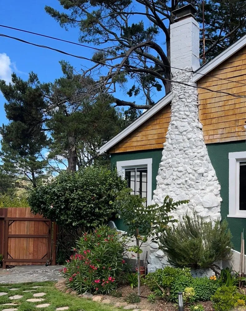 Custom lawn care service with custom design in San Rafael, CA by Cesar Landscape