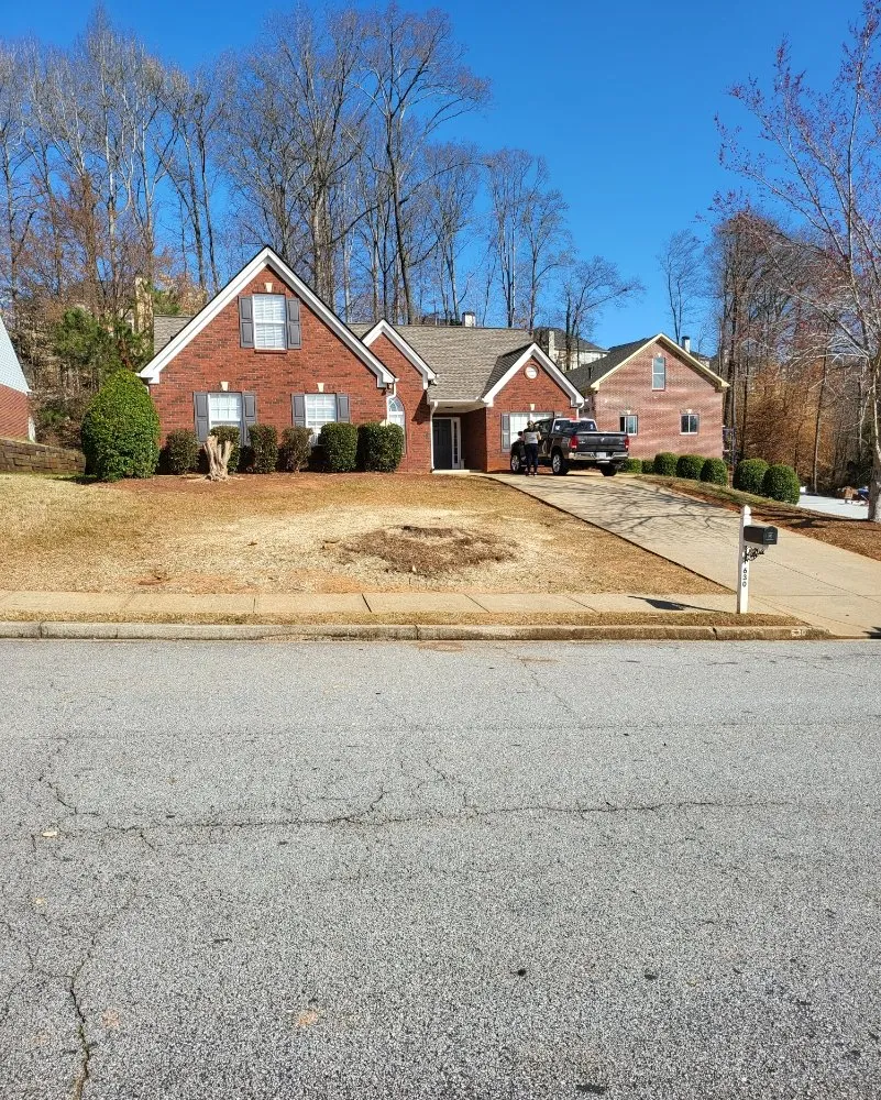Reliable yard cleanup service for homes in Winder, GA by Cesar Landscaping And Tree Services