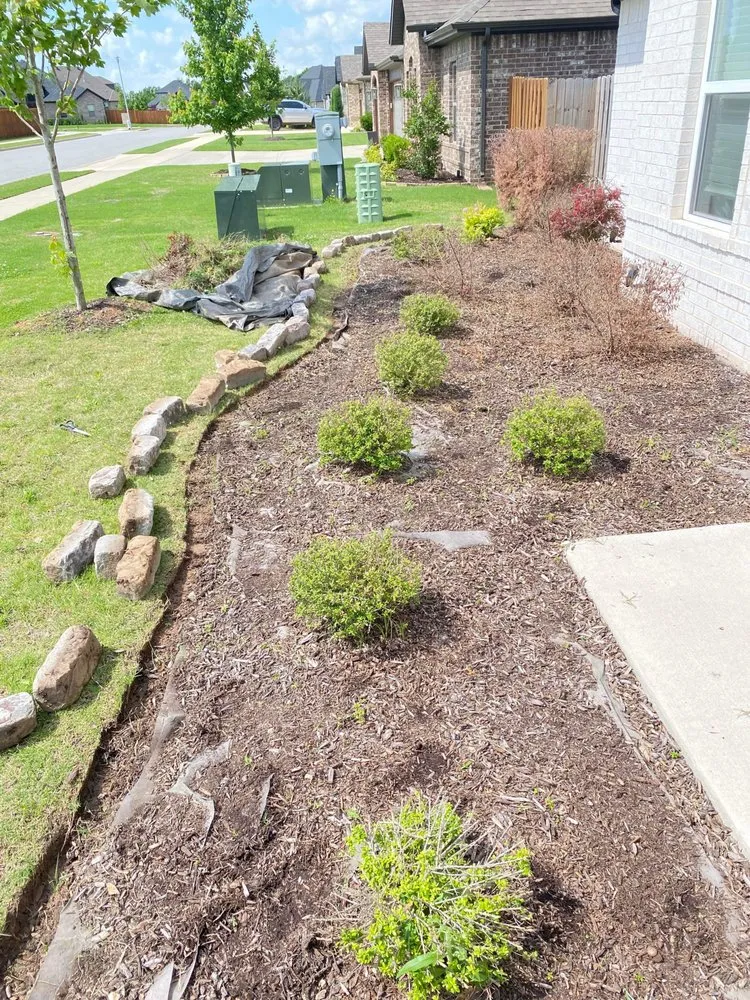 Custom lawn mowing service for year-round maintenance across Springdale, AR - Cesar’s Lawn Care