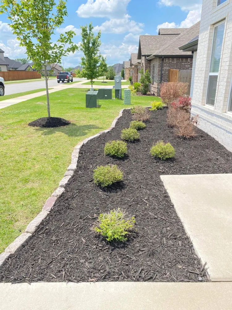 Expert lawn mowing service in Springdale, AR - Cesar’s Lawn Care