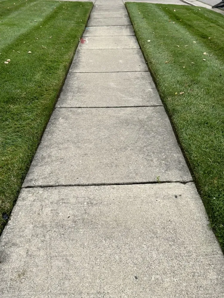 Top-rated landscape installation with custom design across Ypsilanti, MI - Cesar’s Lawn Care