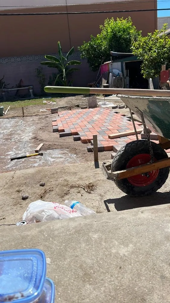 Trusted yard cleanup service in Lynwood, CA by Cesar's Masonry