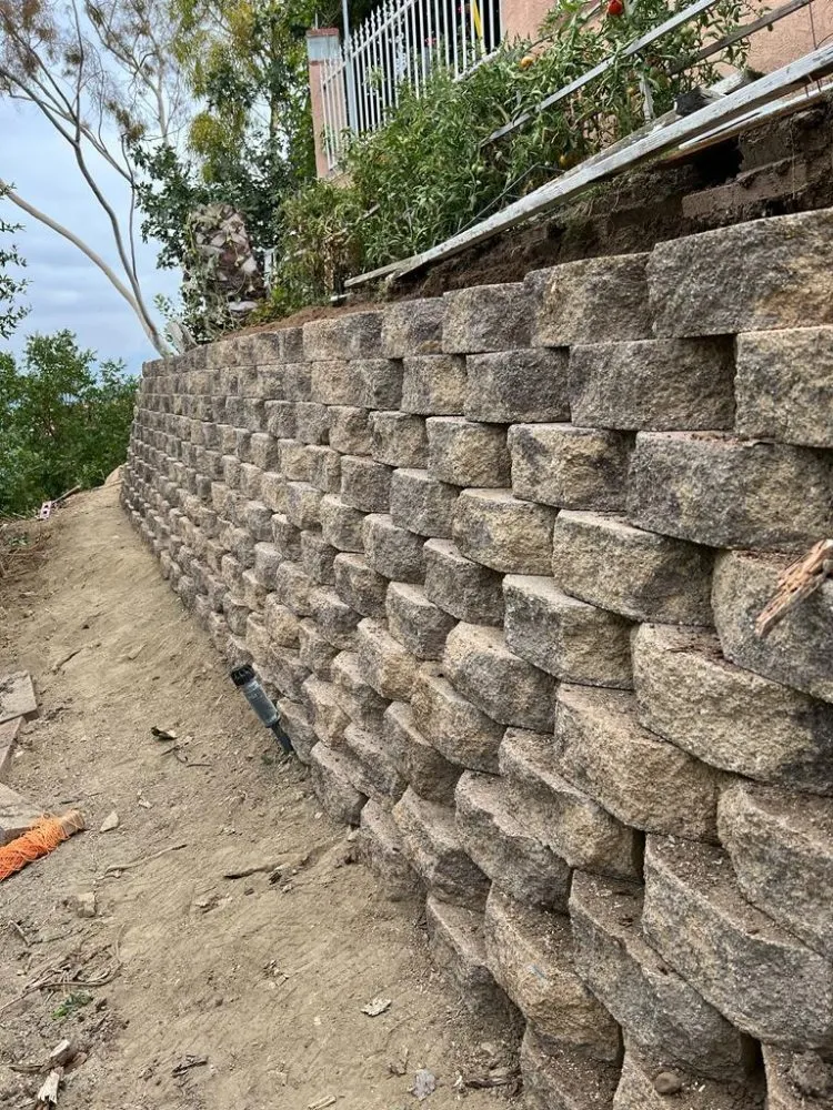 Expert residential landscaping in Lynwood, CA - Cesar's Masonry