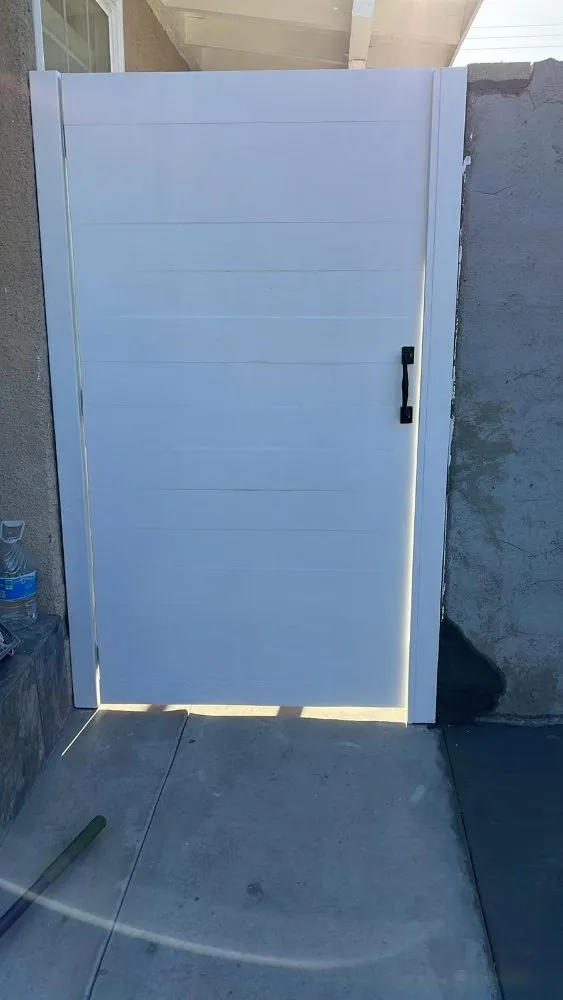 Top-rated yard cleanup service in Lynwood, CA by Cesar's Masonry