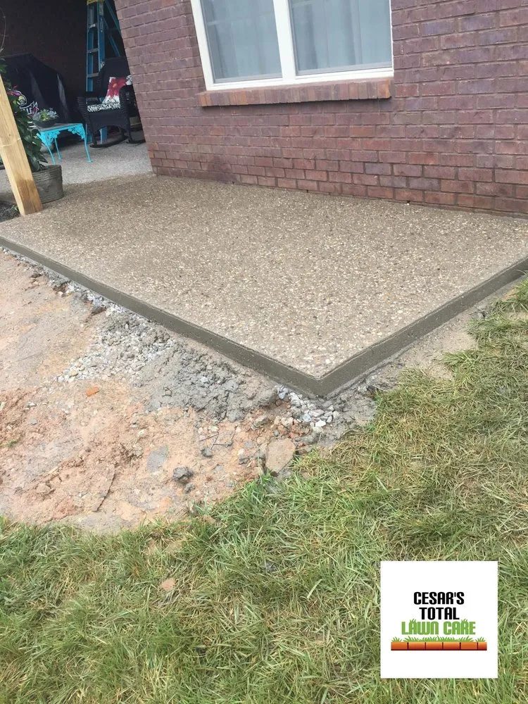 Custom yard cleanup service experts serving Jeffersonville, IN - Cesar's Total Lawn Care