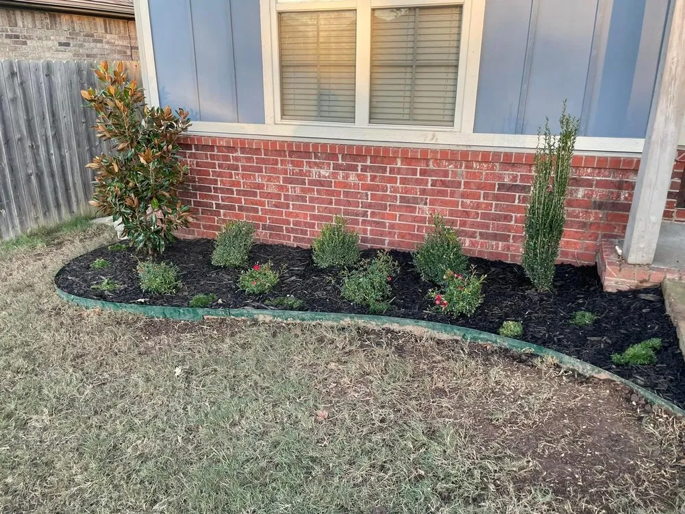 Top-rated landscape design in Lowell, AR - Cew Landscape