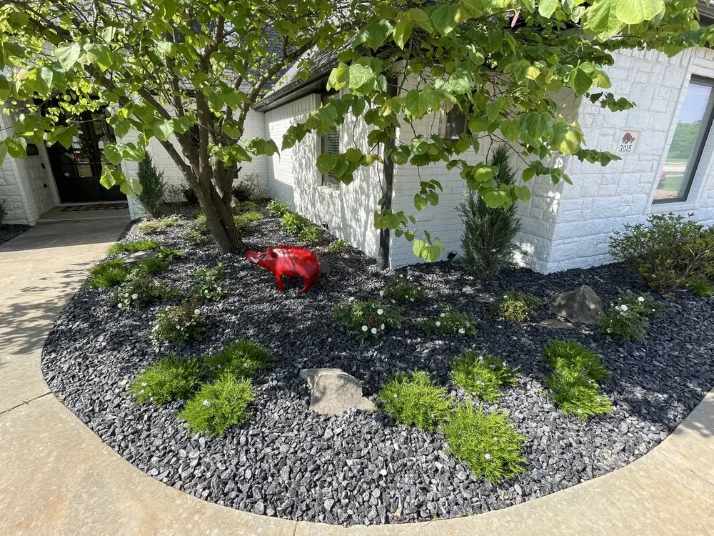 Top-rated outdoor landscaping for year-round maintenance in Lowell, AR by Cew Landscape