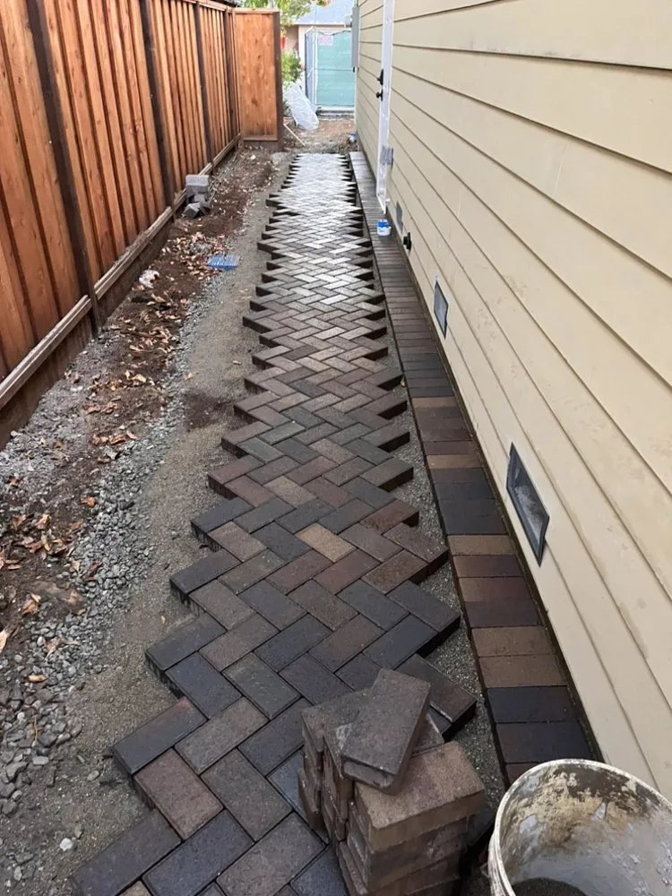 Local garden landscaping in Menlo Park, CA by CF Landscaping