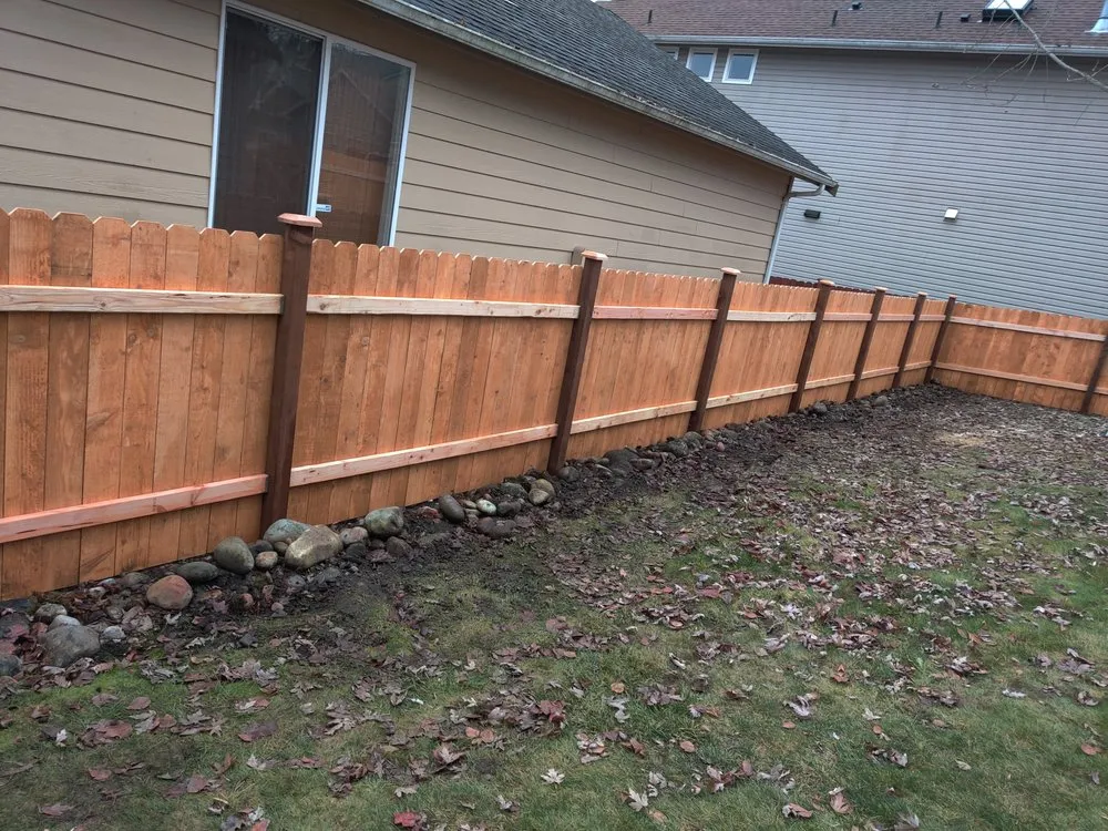 Local yard cleanup service for residential properties in Federal Way, WA by C&F Lawn Care