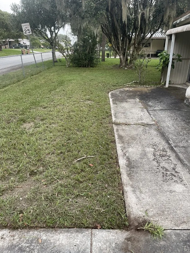 Local lawn mowing service in Montverde, FL by CF Lawn Care