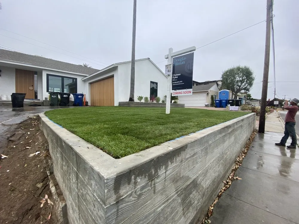 Reliable landscaping services for beautiful yards in Los Angeles, CA by C&G Landscape