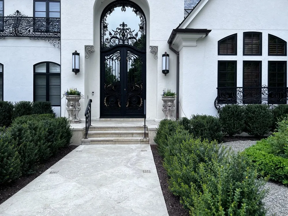 Local lawn care service experts serving White Plains, NY - C&G Landscape Services