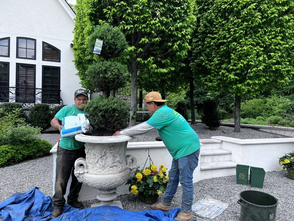 Custom garden landscaping in White Plains, NY - C&G Landscape Services