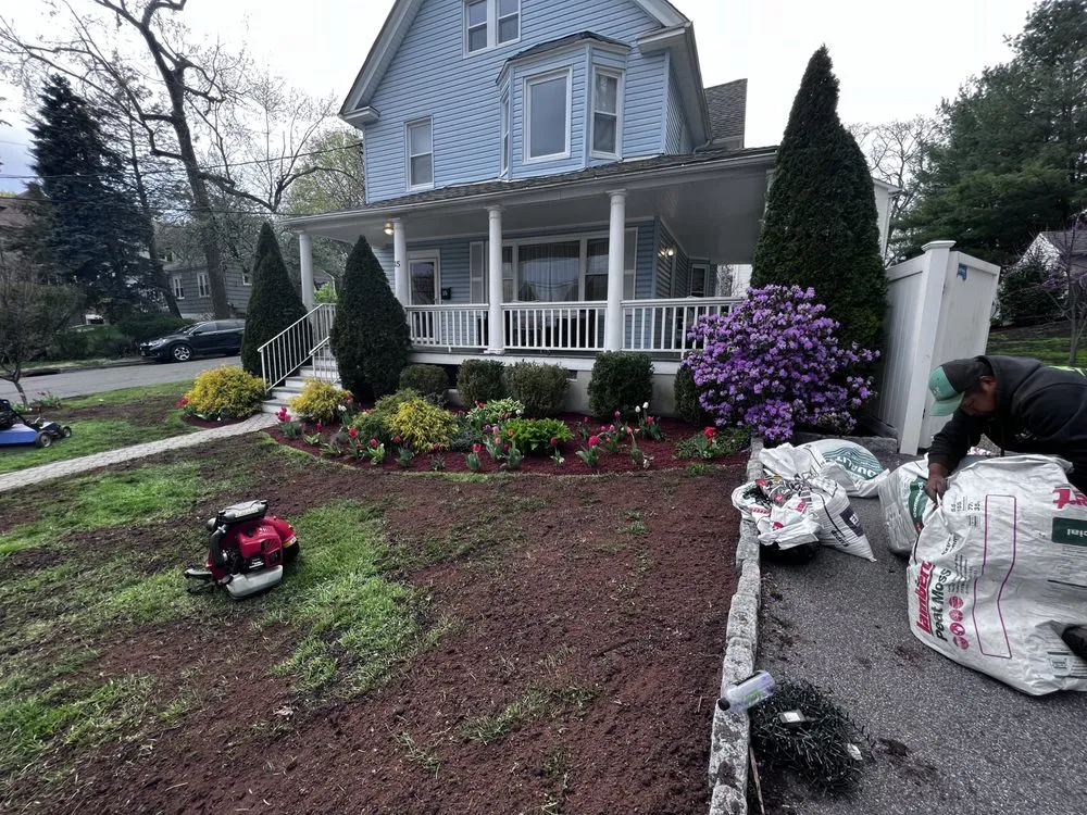 Trusted landscaping services in White Plains, NY - C&G Landscape Services