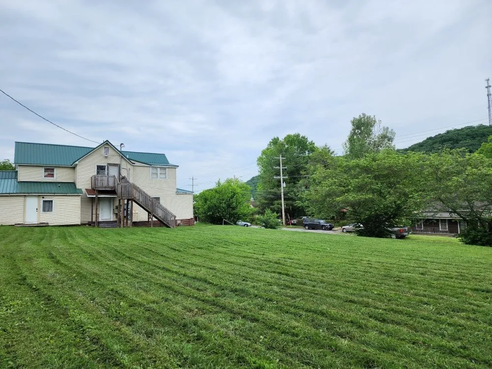 Custom landscape installation in Kingsport, TN - CG Mowing