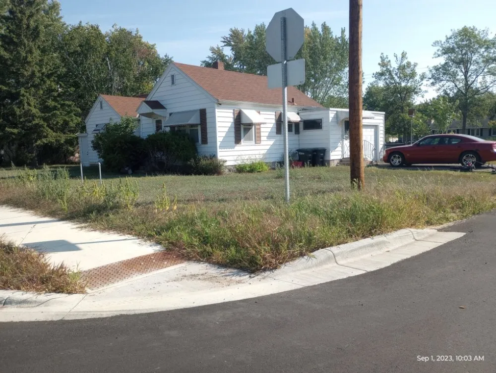 Custom yard maintenance experts serving Little Falls, MN - CG Mowing