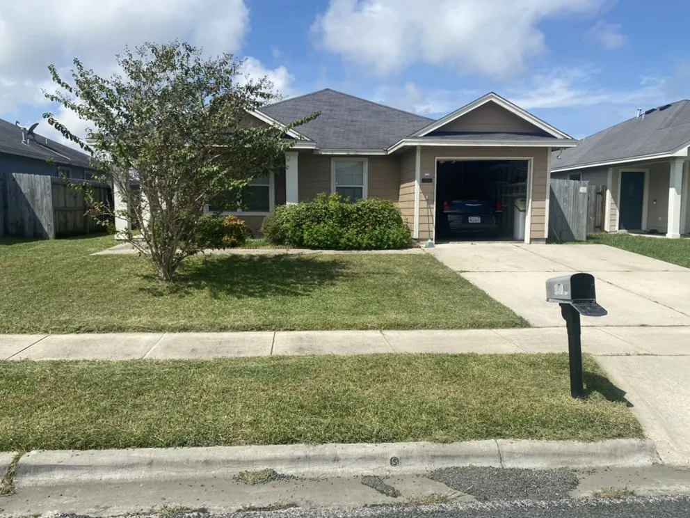 Affordable garden landscaping experts serving Corpus Christi, TX - CGB Lawncare Services