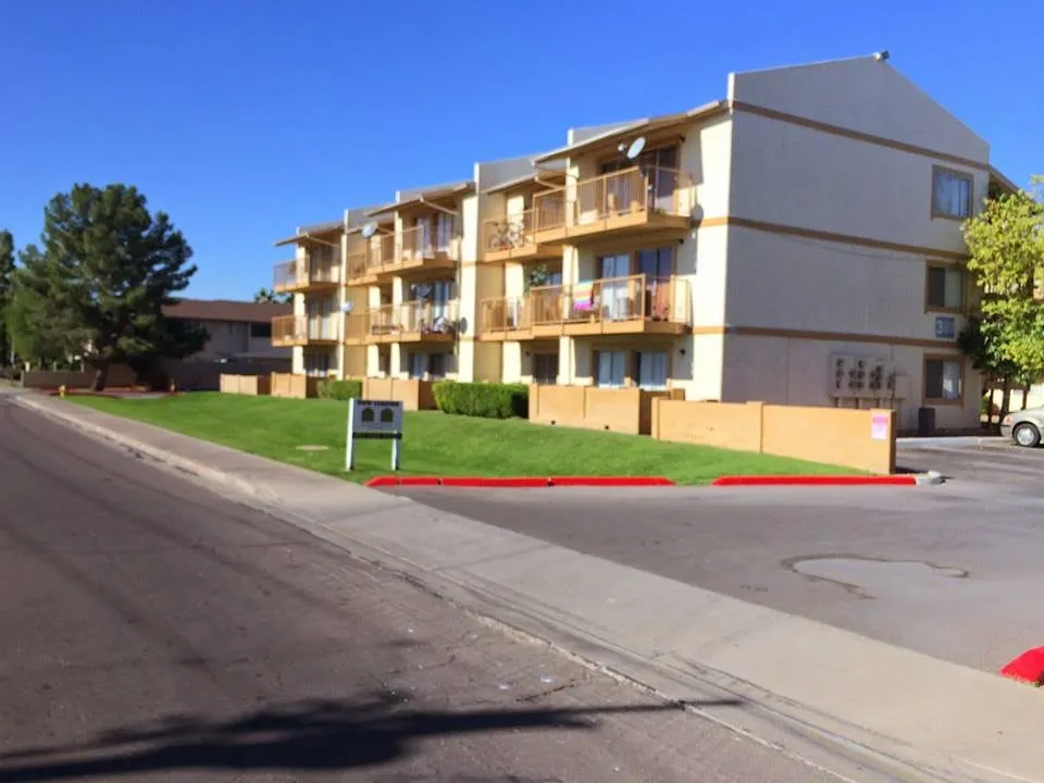 Affordable outdoor landscaping experts serving Chandler, AZ - CGL Landscaping