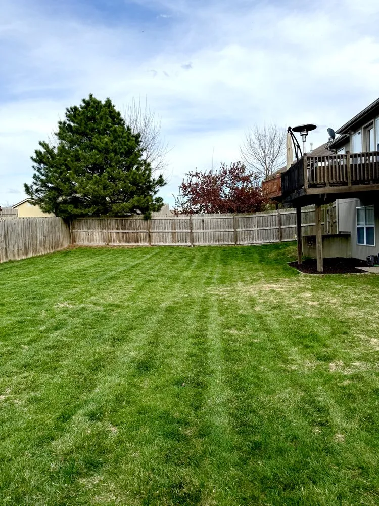 Top-rated lawn care service in Kansas City, MO - CGRO Lawn Care & Landscaping