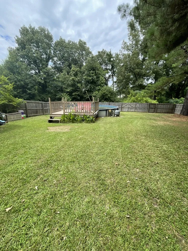 Custom yard maintenance for homes in Red Banks, MS by Cgs Mowing & Landscape
