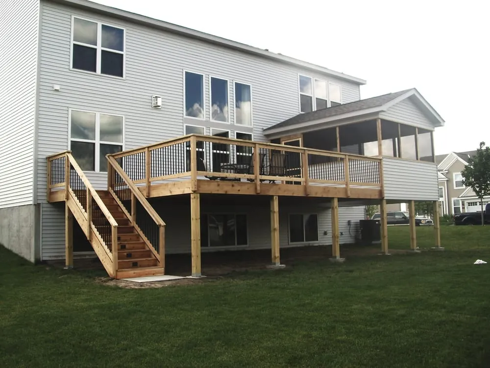 Professional outdoor landscaping experts serving Lakeville, MN - CGT