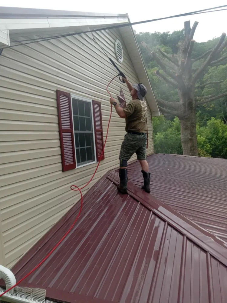 Local residential landscaping experts serving Leburn, KY - C&H Enterprises