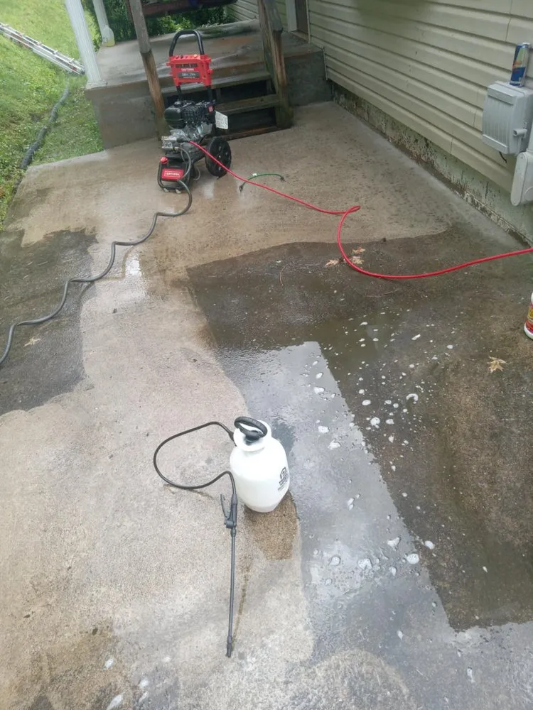 Trusted lawn care service experts serving Leburn, KY - C&H Enterprises