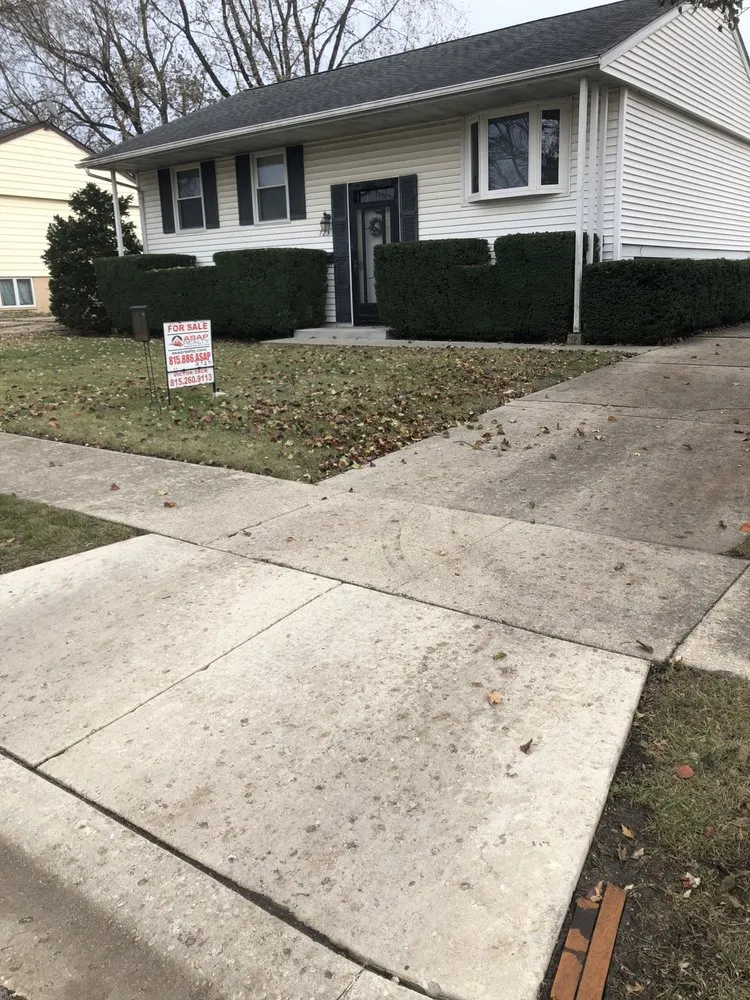 Affordable residential landscaping experts serving Romeoville, IL - Chacon Landscaping