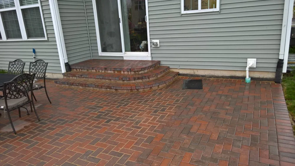 Reliable residential landscaping for year-round maintenance in Streamwood, IL by Chad Landscaping