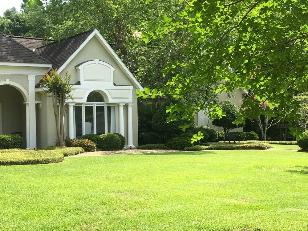 Top-rated garden landscaping in Mobile, AL by Chad's Landscape Management