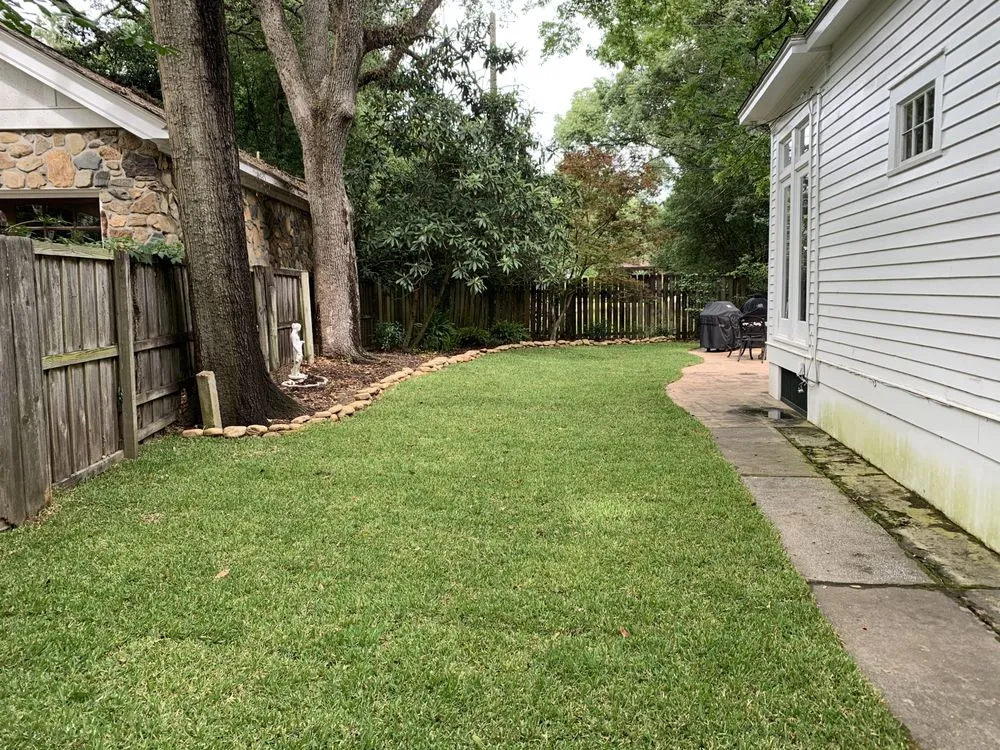 Affordable yard maintenance near you in Mobile, AL by Chad's Landscape Management