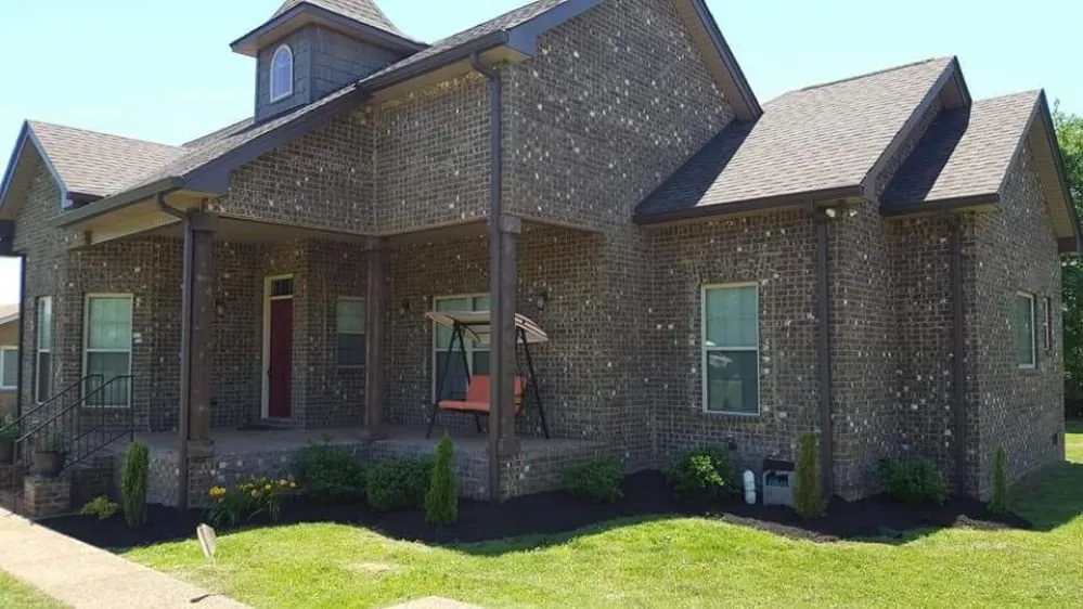 Custom garden landscaping in Lebanon, TN by Chad's Lawn Care